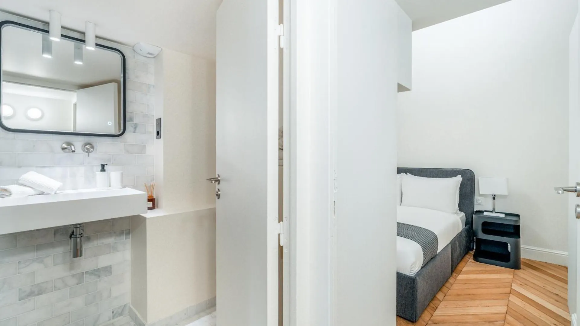 Luxury And Elegance Louvre - Rivoli Apartment Paris 0*,